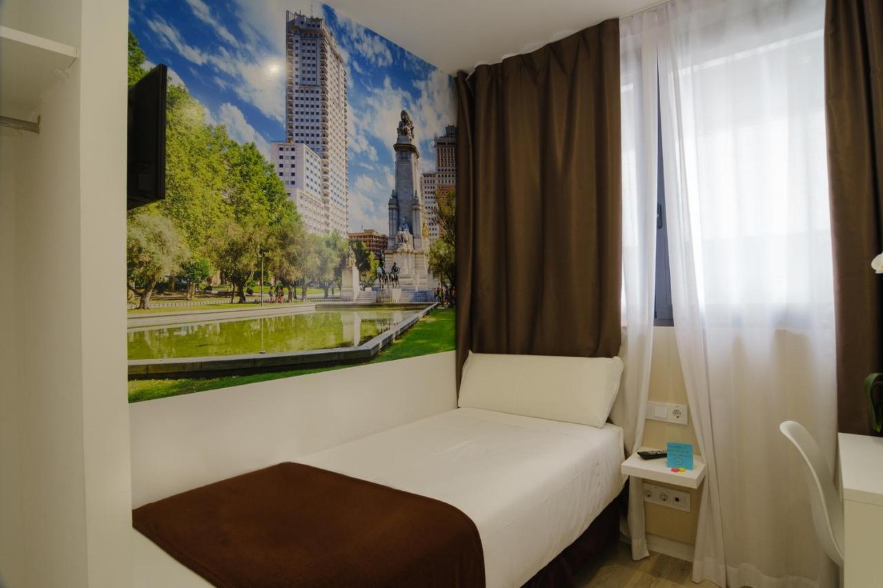 Hotel Bestprice Alcala Madrid Exterior photo